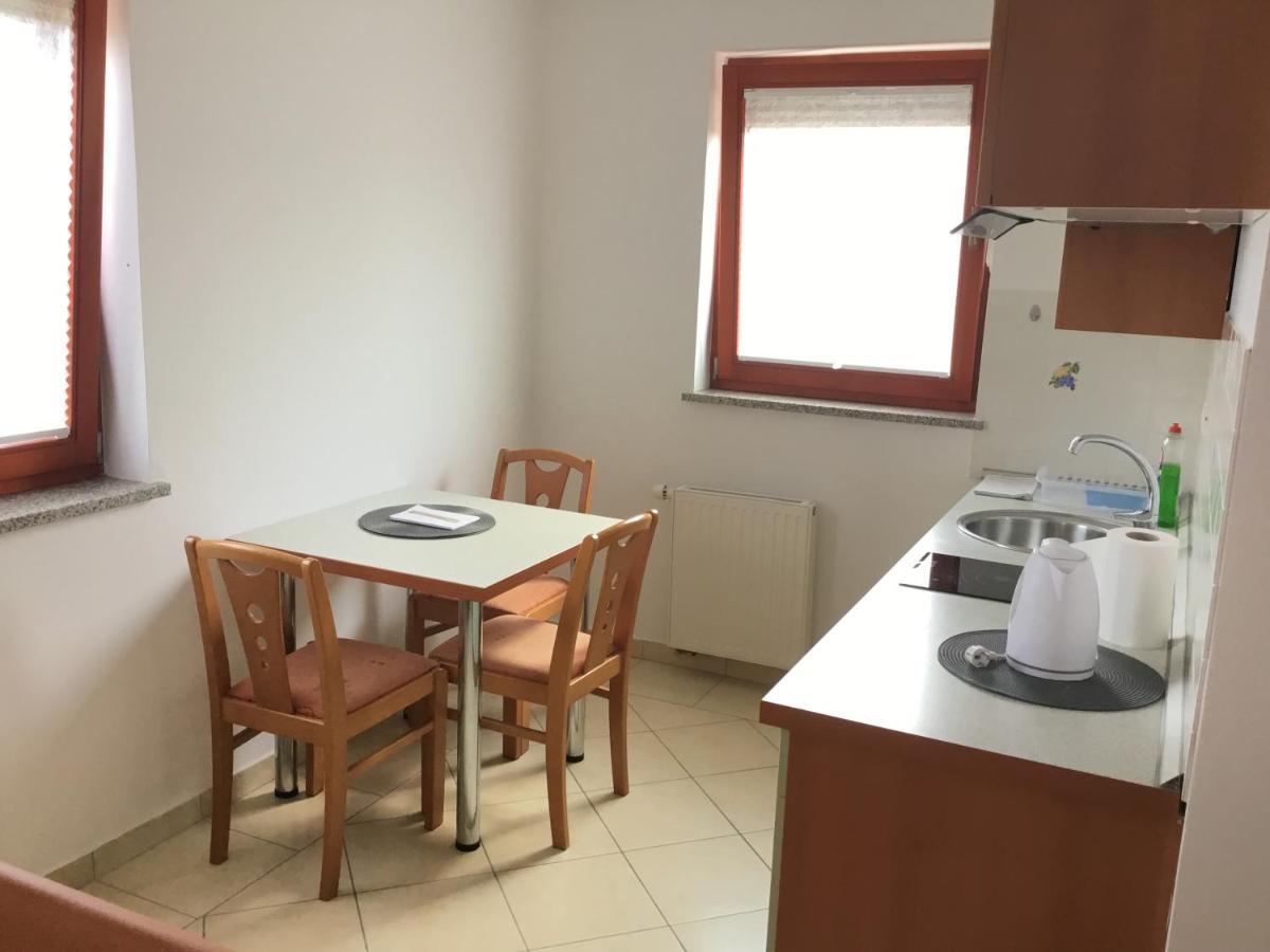 Apartment Sotlar Izola Bagian luar foto
